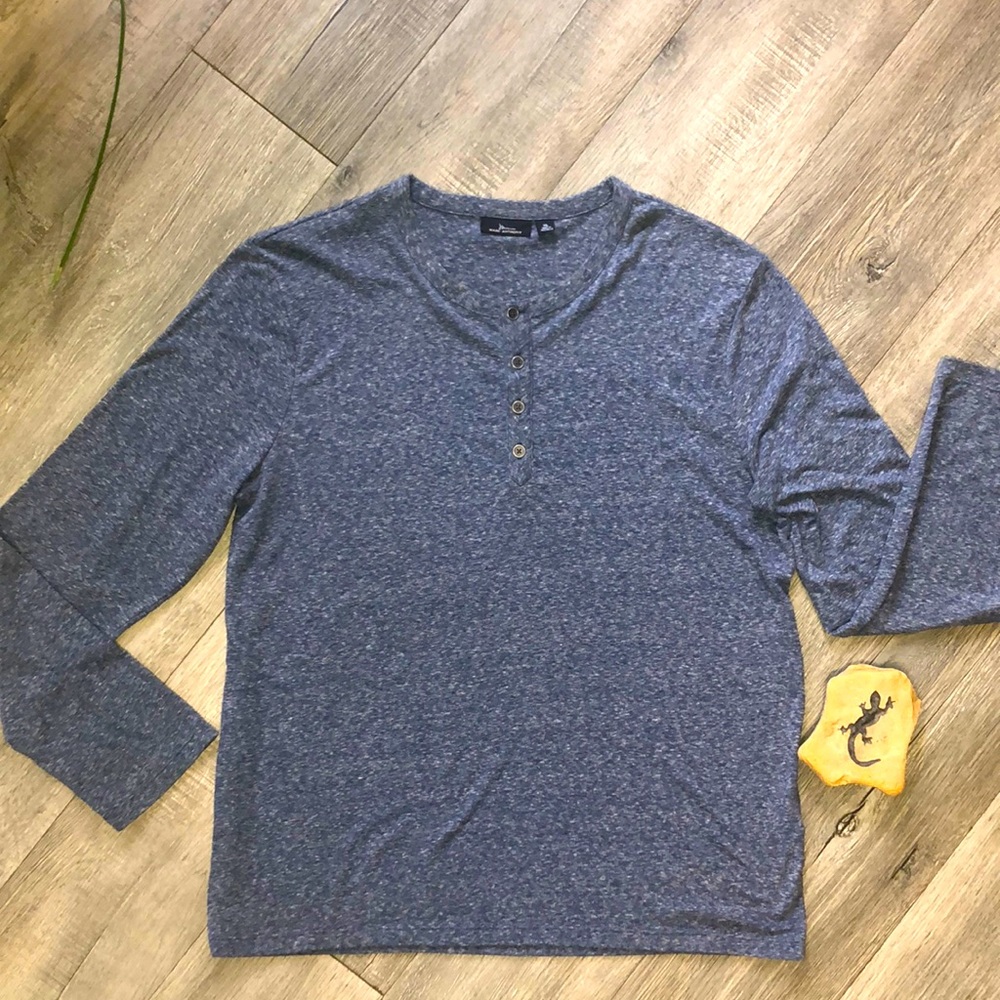 MarcAnthony XL men’s long sleeve shirt. Casual,comfy shirt